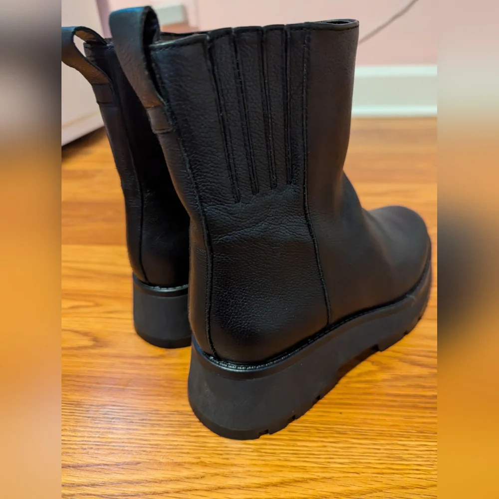 Vince Camuto Neframes Bootie